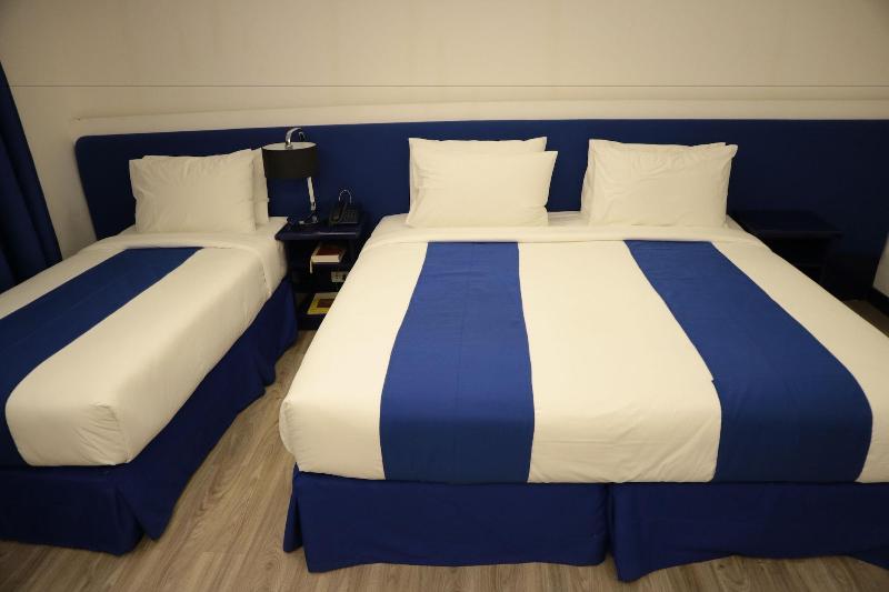 Gt Hotel Jaro image