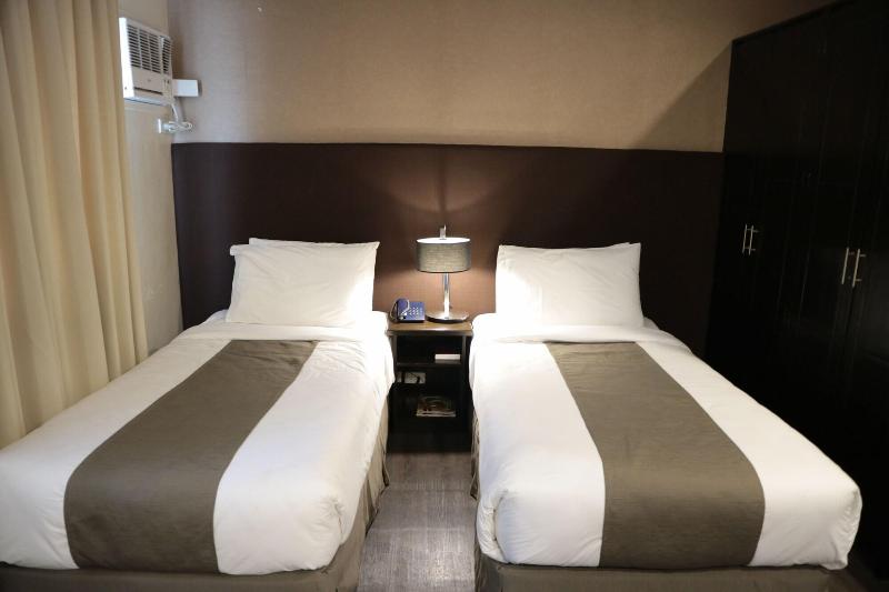 Gt Hotel Jaro image