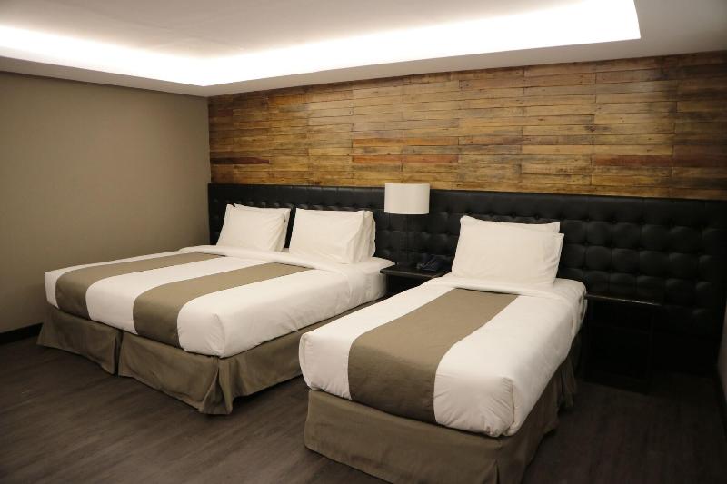 Gt Hotel Jaro image