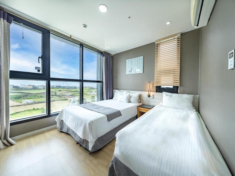Sky Hotel — photo 43