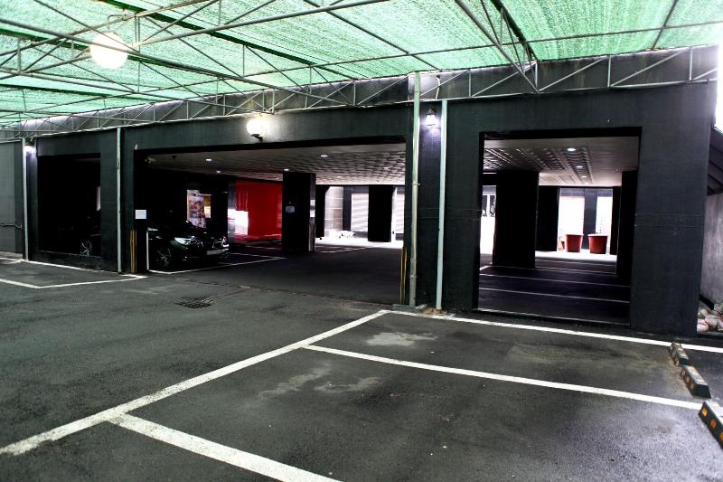 V Hotel image