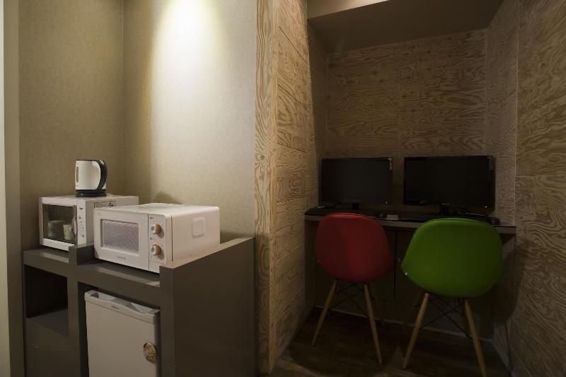 Max Motel image