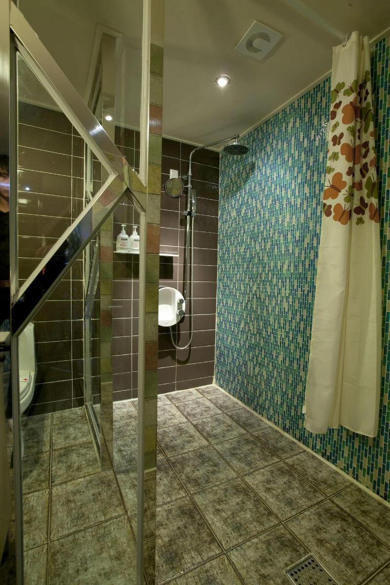 Max Motel image