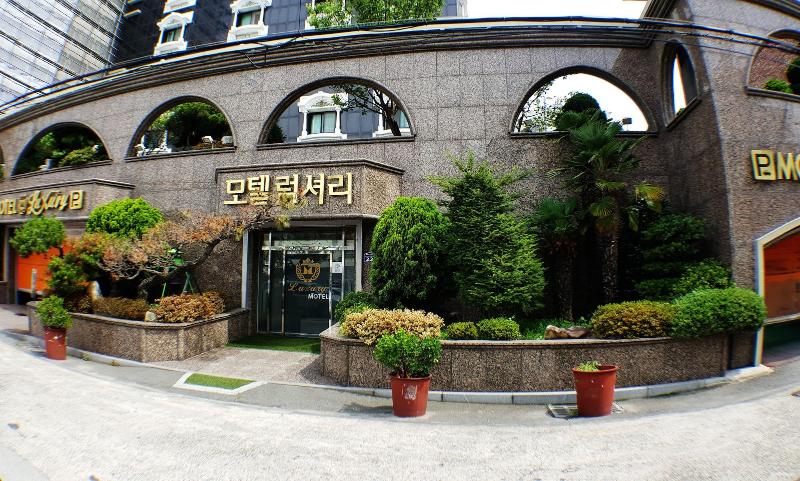 Hotel Luxury
