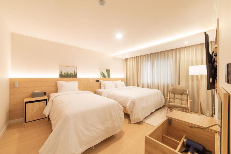 Jeongseong Hotel image