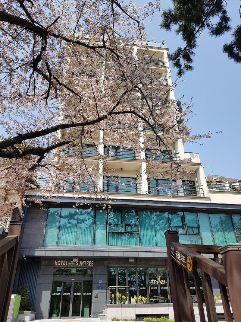 Suntree Hotel image