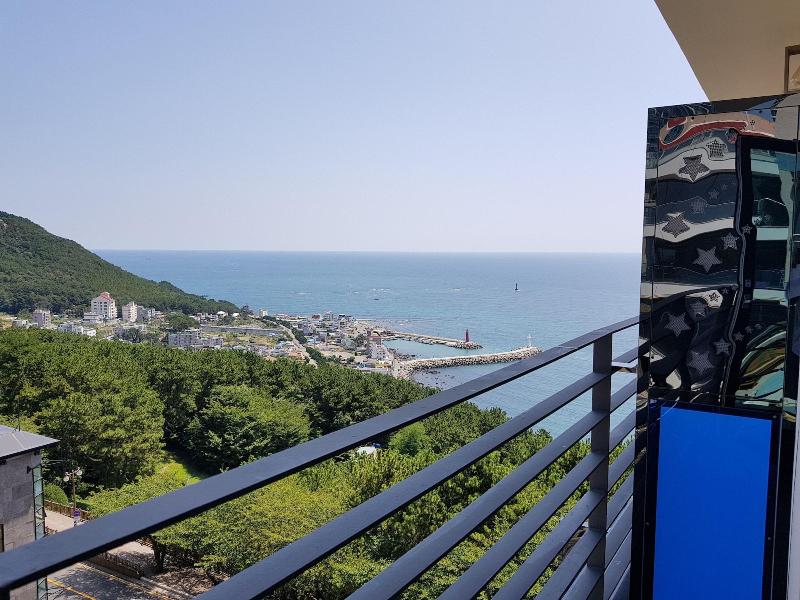 Suntree Hotel image