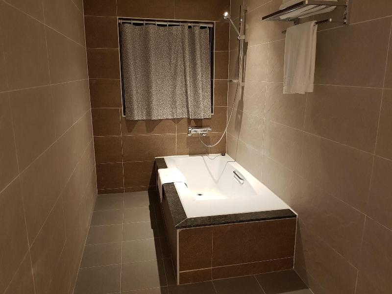 Suntree Hotel image
