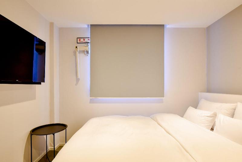 Hotel Maison image