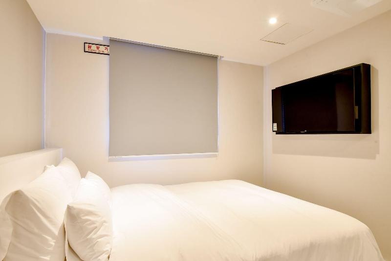 Hotel Maison image