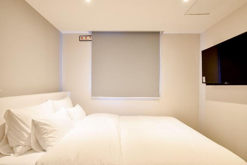 Hotel Maison image