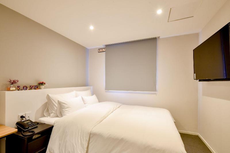 Hotel Maison image