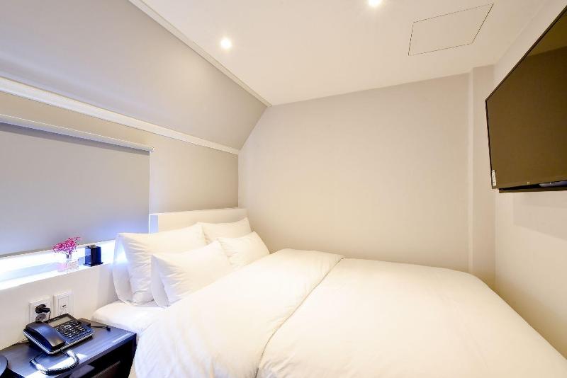 Hotel Maison image