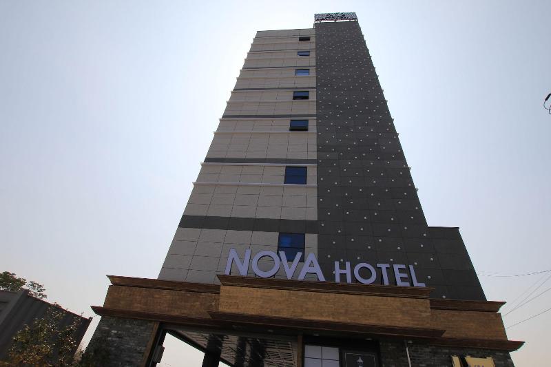 Nova Hotel image