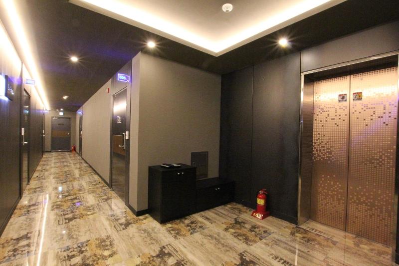 Nova Hotel image