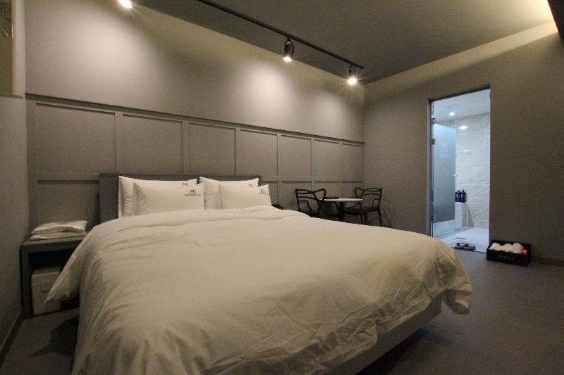 Nova Hotel image