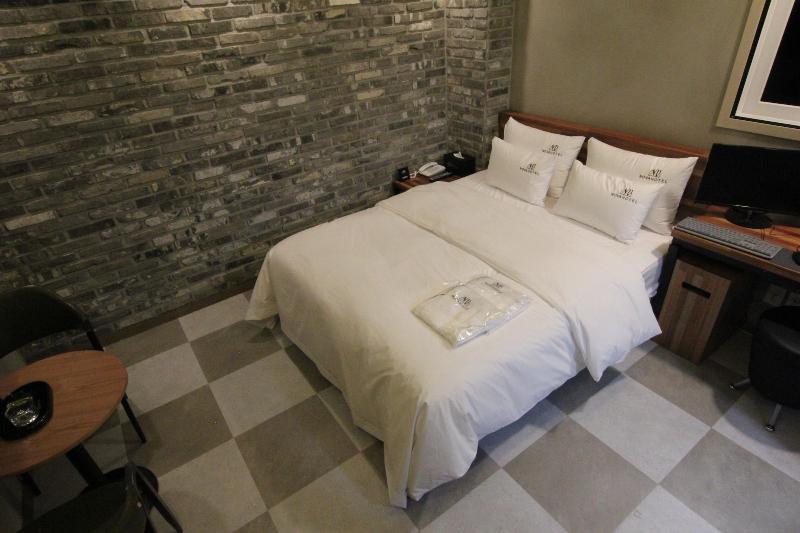 Nova Hotel image