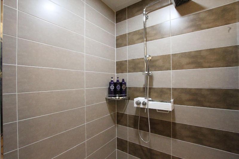 Nova Hotel image