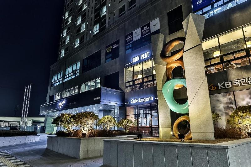 Hotel Logenir image