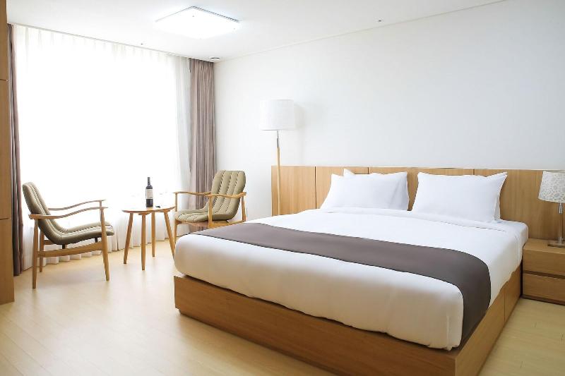 Hotel Logenir image
