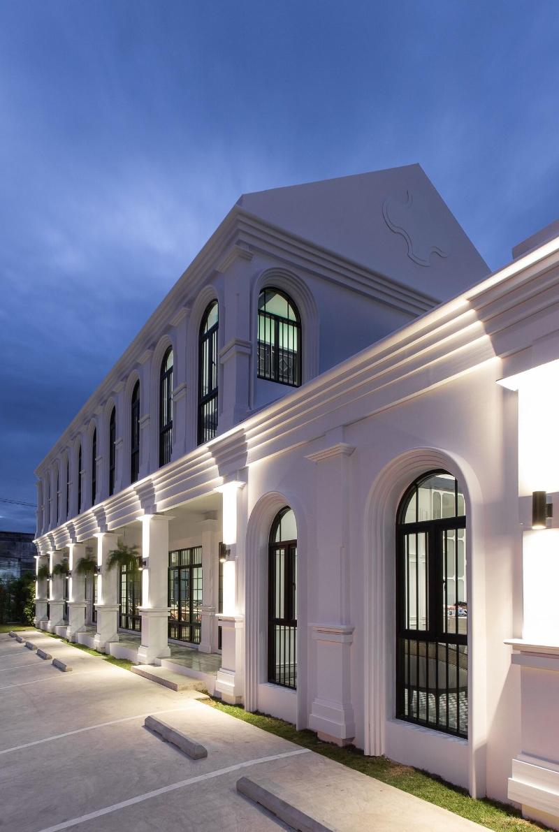 Chaanburi Boutique Resort image