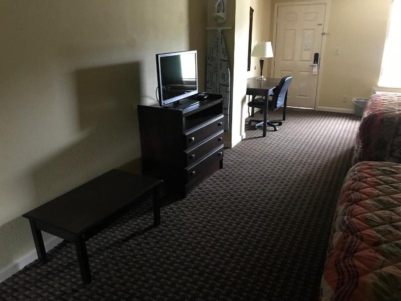 Royal Inn image