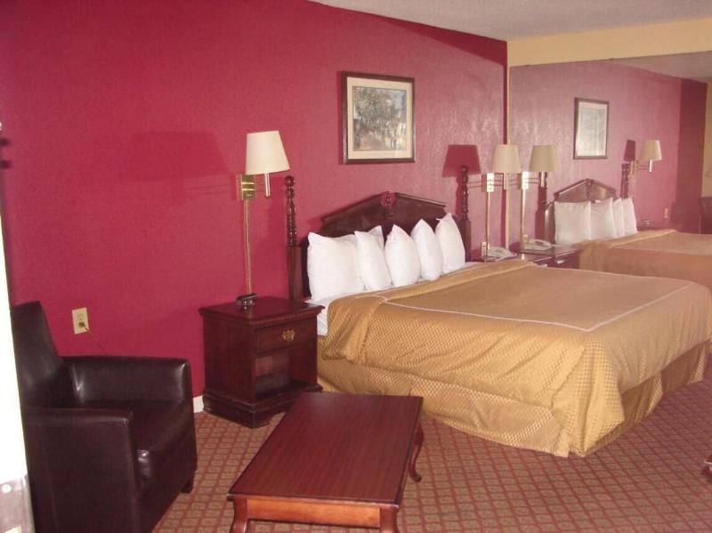 Royal Inn image
