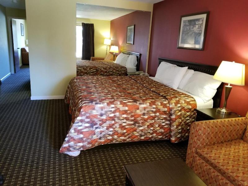 Royal Inn image