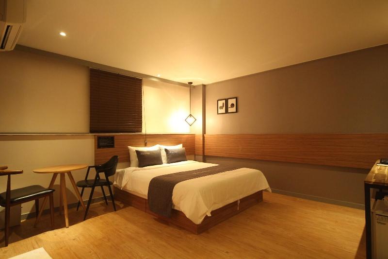 Hotel The May Gimhae image