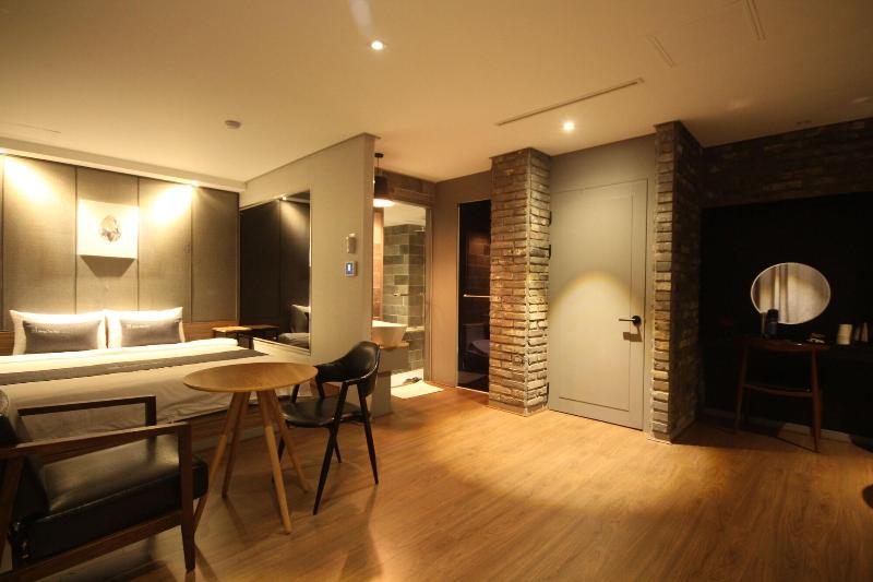 Hotel The May Gimhae image