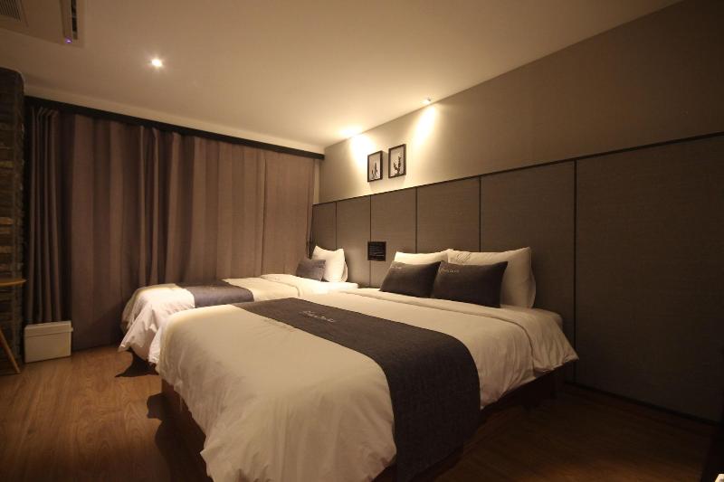 Hotel The May Gimhae image