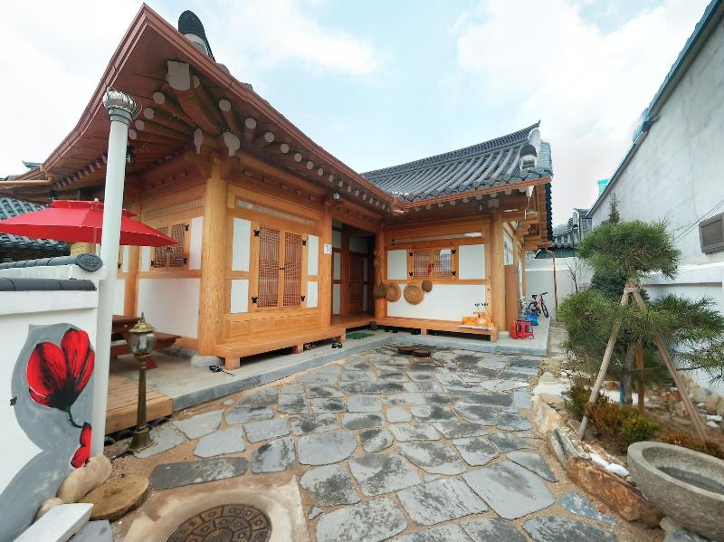 Hanokguesthouse Jangsoo image
