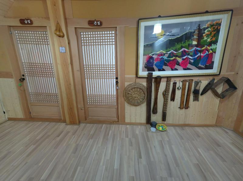 Hanokguesthouse Jangsoo image