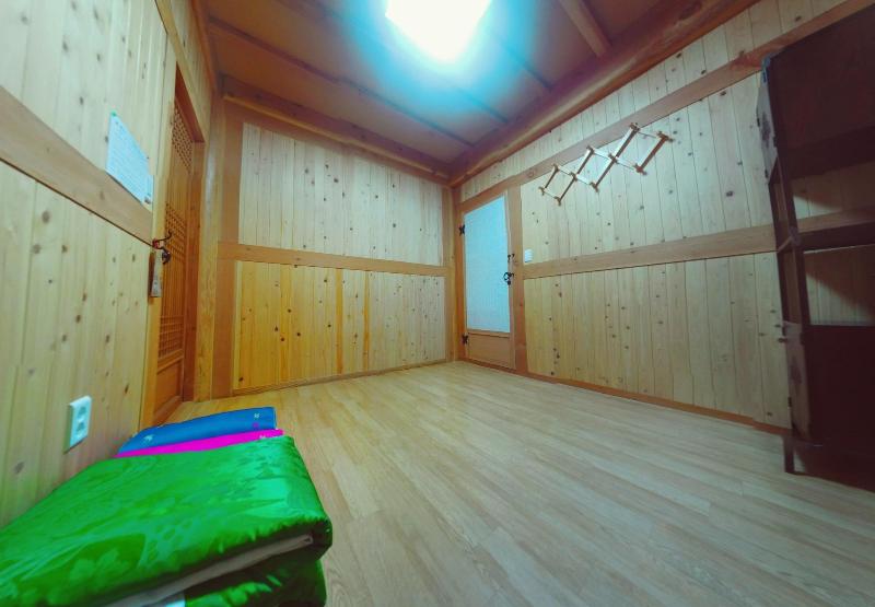 Hanokguesthouse Jangsoo image