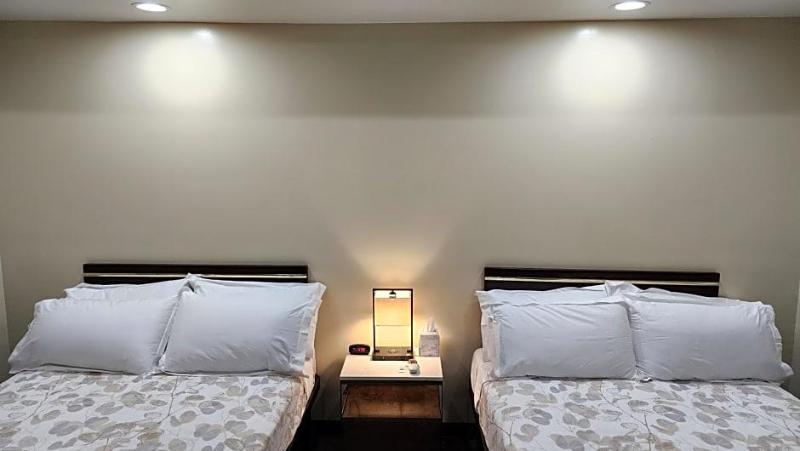 24 Hours Motel image