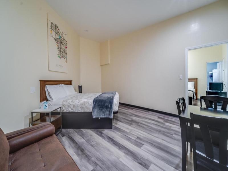 24 Hours Motel image