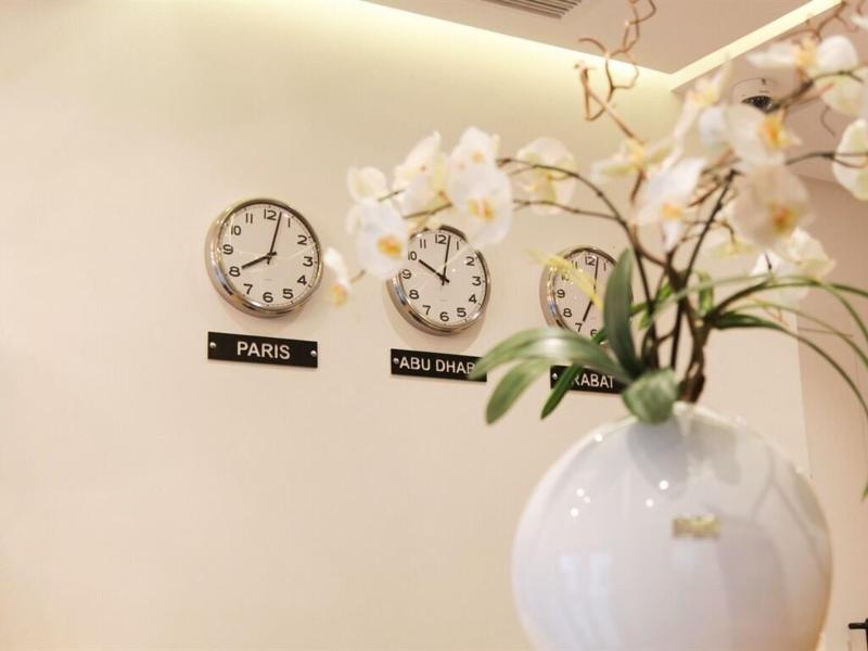 Smarts Hotel image