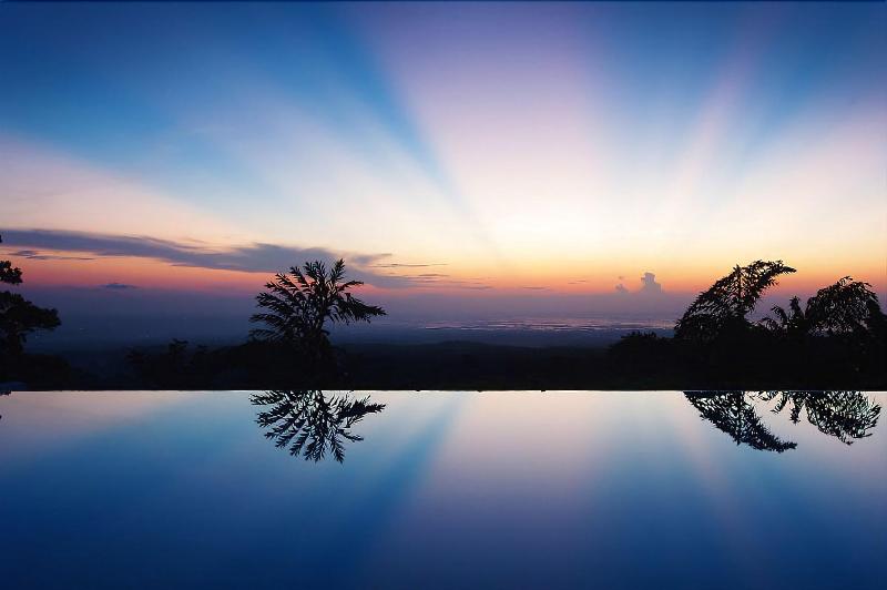 The Duyan House At Sinagtala Resort