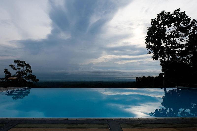 The Duyan House At Sinagtala Resort