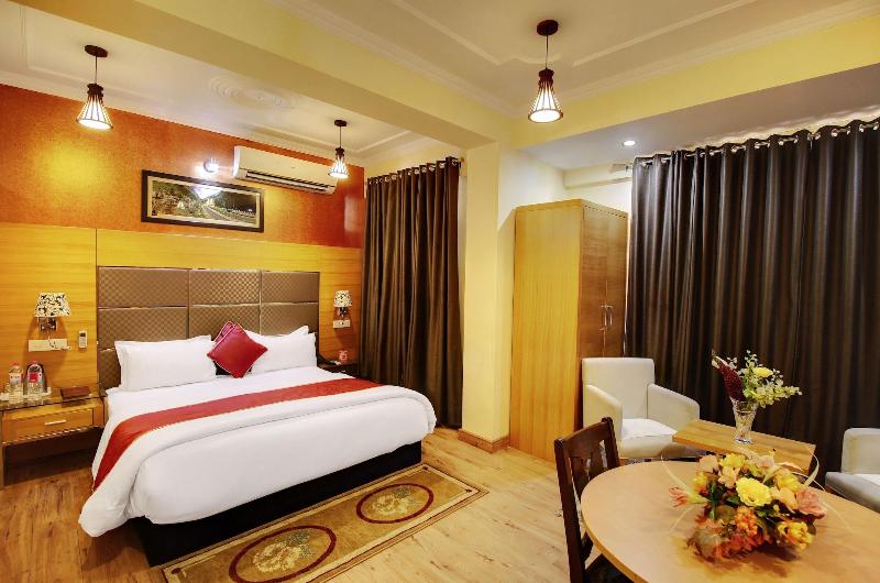 Hotel The Grand Mamta