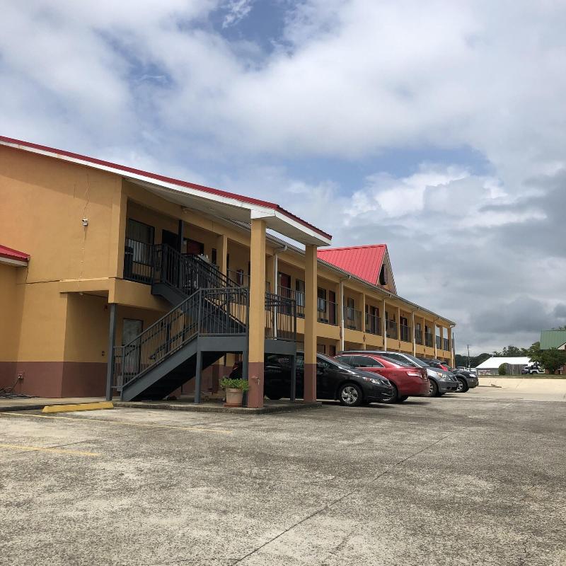 Clairmont Inn image