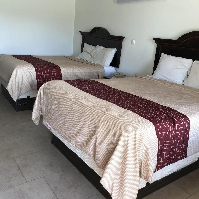 Clairmont Inn image
