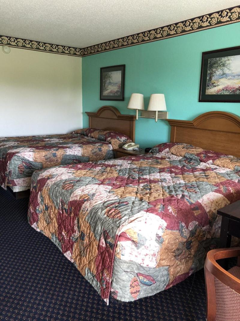 Clairmont Inn image 10