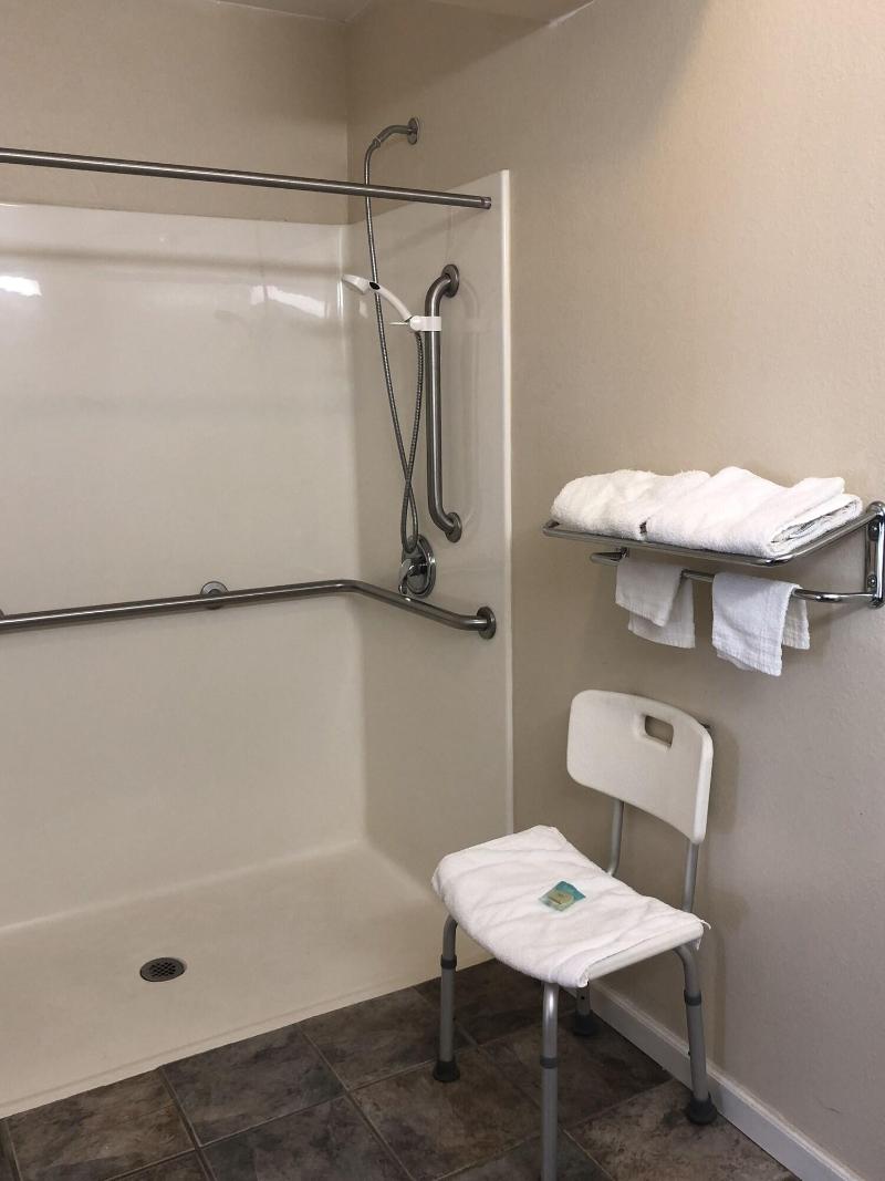 Clairmont Inn image