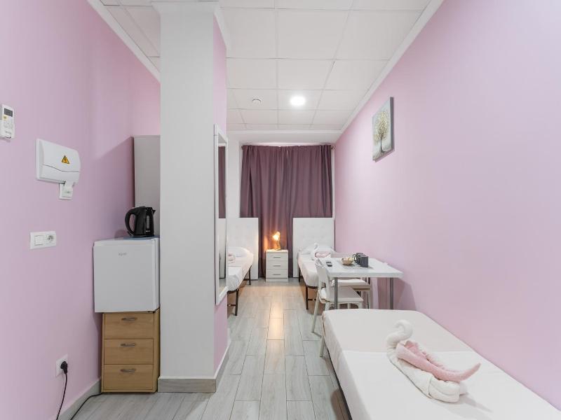 7A Hostal image