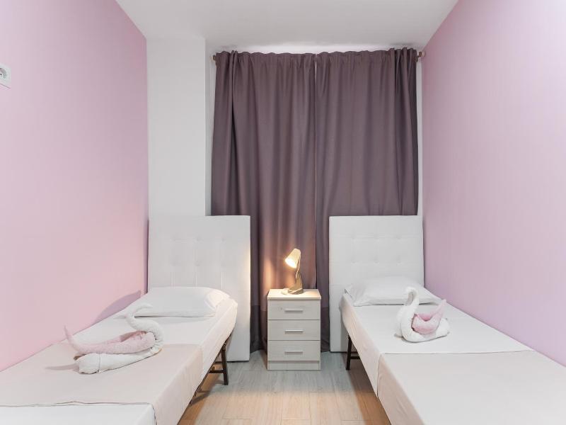 7A Hostal image