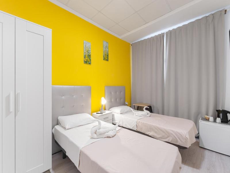 7A Hostal image