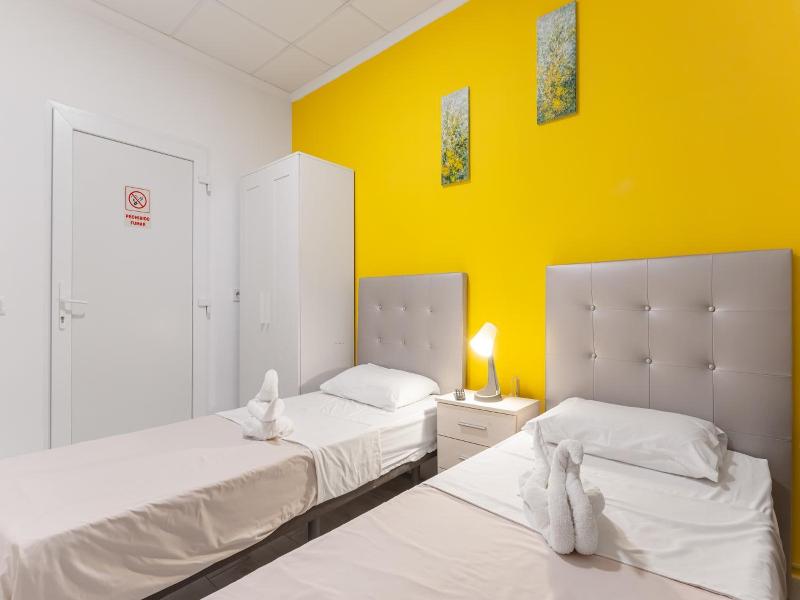 7A Hostal image