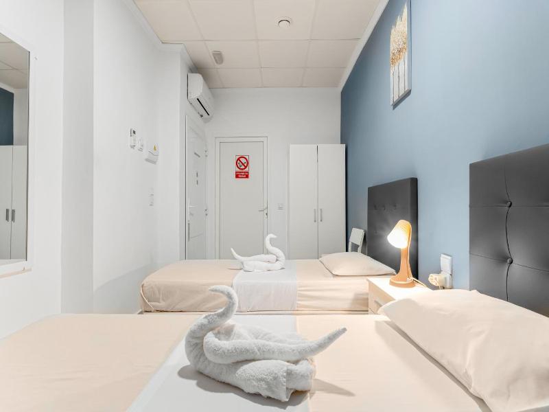 7A Hostal image