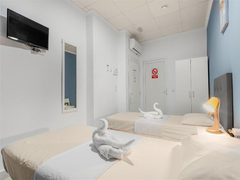 7A Hostal image